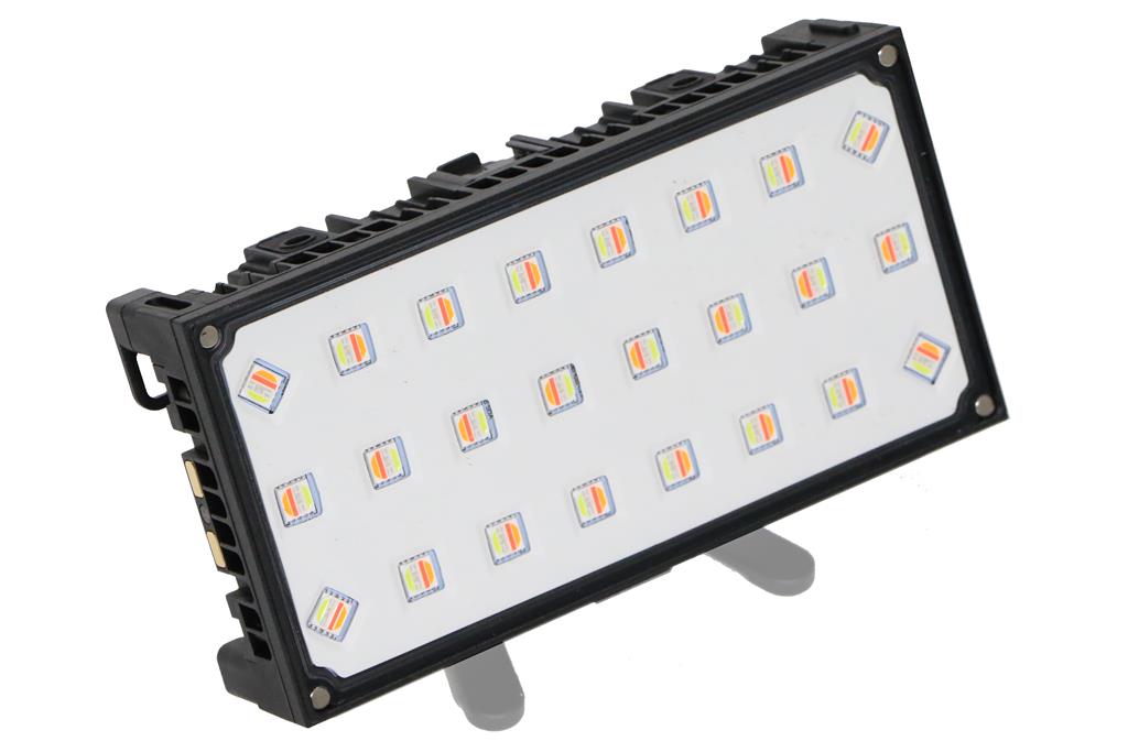 Astera FP6 HydraPanel Akku LED Flächenleuchte